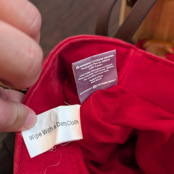 VINTAGE Disney Pooh and Tigger red canvas shoulder bag tote bag - Picture 9 of 14